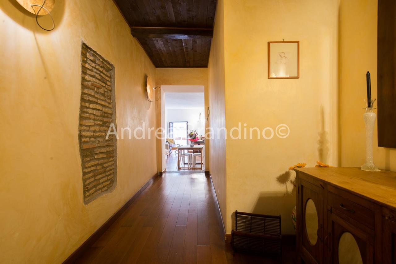 Appartamento Via Di San Martino Ai Monti Rzym Zewnętrze zdjęcie
