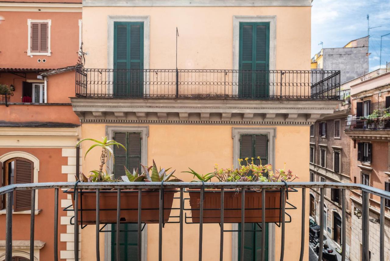 Appartamento Via Di San Martino Ai Monti Rzym Zewnętrze zdjęcie